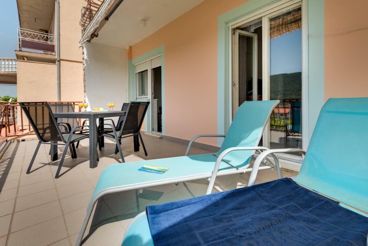 Cozy Apartment Stana In Grebastica Šibenik Kültér fotó
