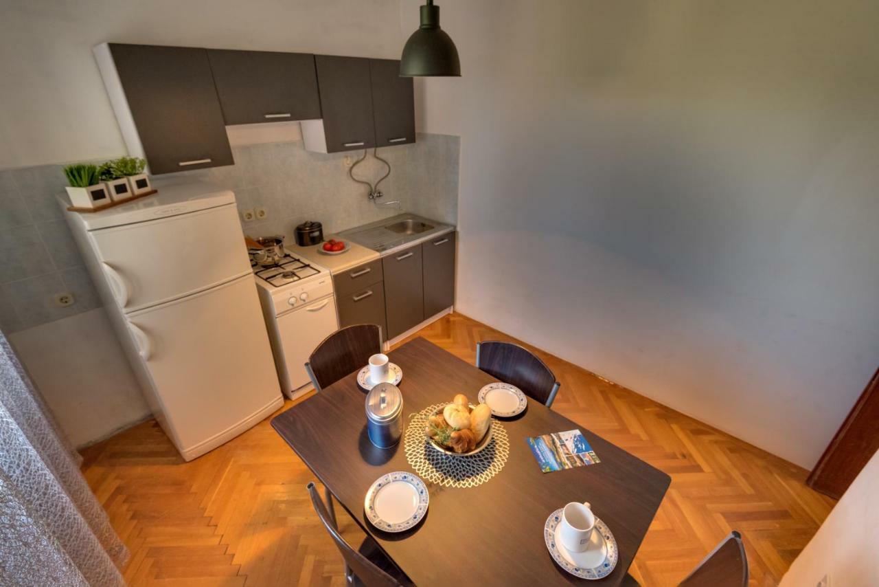 Cozy Apartment Stana In Grebastica Šibenik Kültér fotó