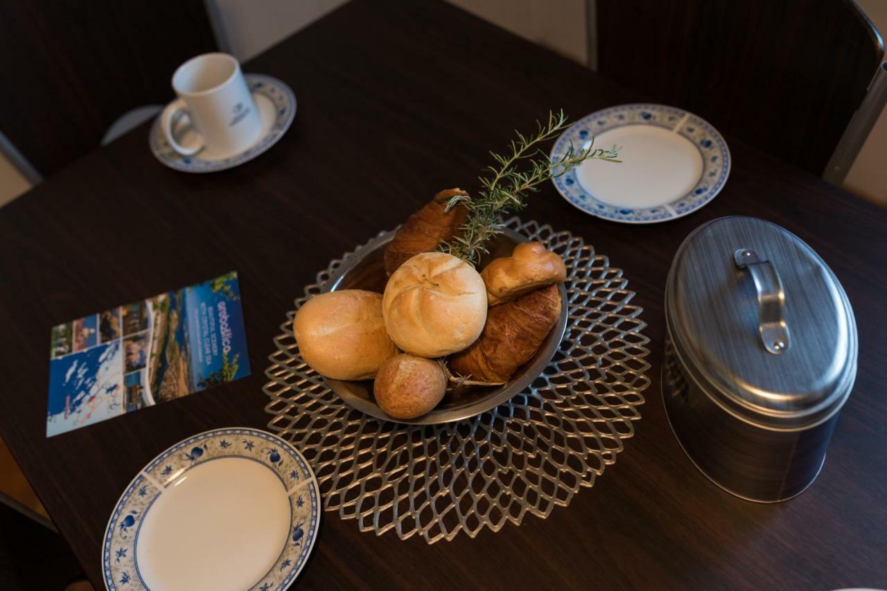 Cozy Apartment Stana In Grebastica Šibenik Kültér fotó