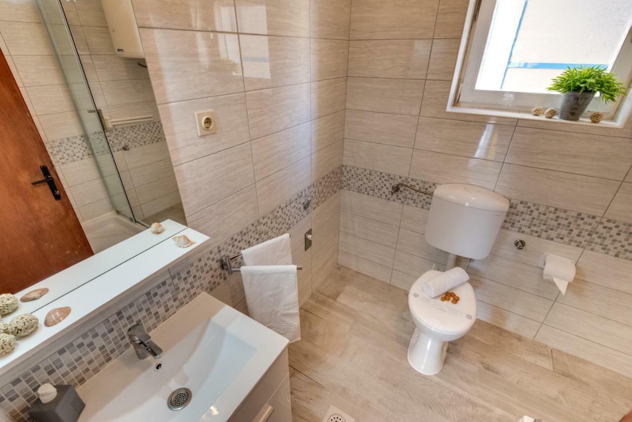 Cozy Apartment Stana In Grebastica Šibenik Kültér fotó